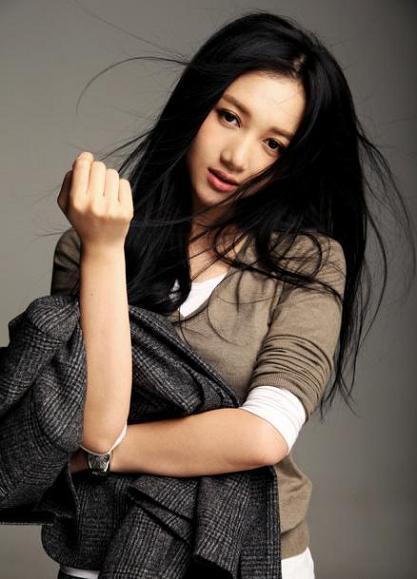 强奷乱码欧妇女中文字幕熟女:最新少女秋装搭配,最新少女秋装搭配，时尚与文化的交融之美