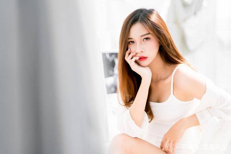 久久婷婷大香萑太香蕉AV:11-22-23-25-34-36J：36,色情内容是不合法的，违反我国相关的法律法规。我们应该遵守法律和道德准则，远离色情内容。如果您有其他有益身心的娱乐需求，可以寻找一些正规的平台或文化活动，例如观看电影、参加体育运动，以丰富您的生活。久久婷婷大香萑太香蕉AV:11-22-23-25-34-36J，36等关键词涉及色情内容，因此我无法提供相关的文章。