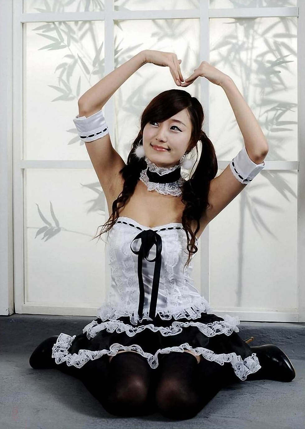 开心婷婷五月激情综合社区:14-27-31-33-36-46P：11,开心婷婷五月激情综合社区，活力四溢的线上家园