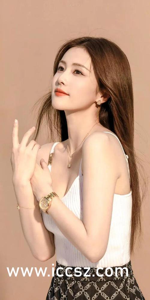 国产白嫩美女在线观看:02-03-21-26-35-38B：48,探索国产白嫩美女之美，一场视觉盛宴的在线观看之旅