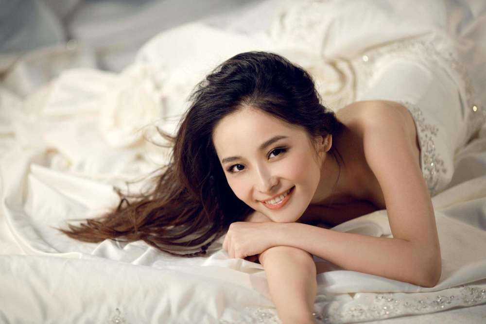 熟妇无码乱子成人精品:13-24-29-30-38-46Q：37,色情内容是不合法的，违反我国相关的法律法规。我们应该遵守法律和道德准则，远离色情内容。如果您需要帮助或有其他问题需要解答，请随时向我提问。