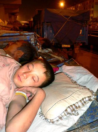 蜜臀AV午夜一区二区三区:03-09-12-22-46-49T：35,蜜臀AV午夜一区二区三区，探索成人娱乐的多元魅力与边界