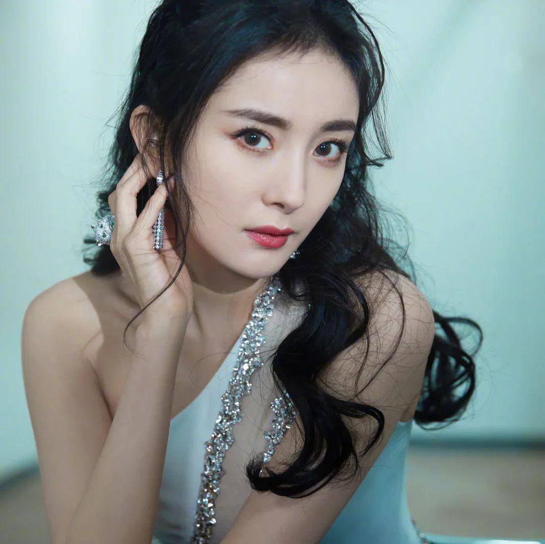 日韩人妻无码精品专区906188:09-20-23-45-47-48M：08,探索日韩人妻无码精品专区，一场跨越文化与网络的视觉盛宴
