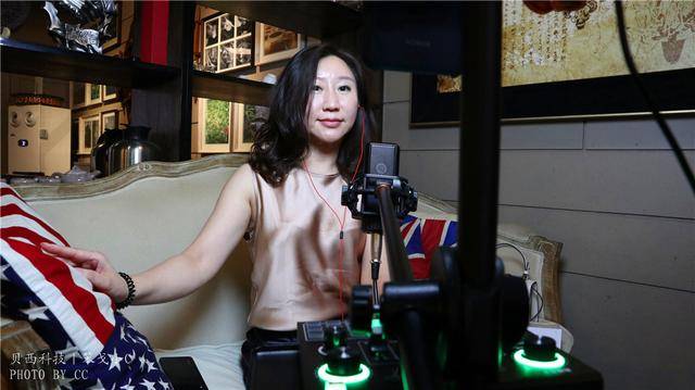 新婚少妇无套内谢国语播放:08-13-20-26-37-46Q：11,新婚少妇的无套生活，探索真实与私密之间的边界