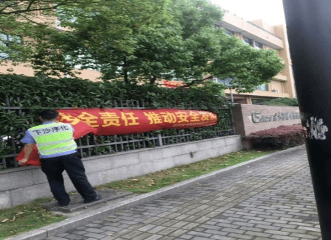 色一情一乱一伦一区二区三区小说:10-26-27-28-33-45E：39,色情乱伦小说，探索一区、二区、三区的故事（不适合未成年人阅读）