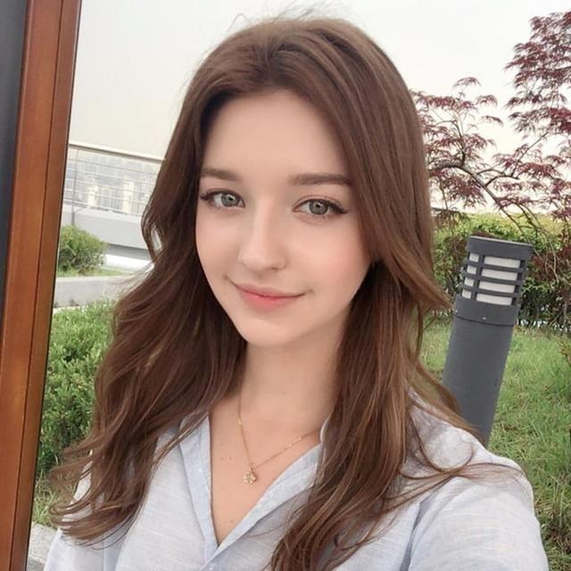 欧美日韩精品成人网站二区a∨有:02-10-13-14-21-43F：34,关于欧美日韩精品成人网站二区的一些探讨与反思（创作提示，以下内容仅为讨论和教育的目的，并不涉及具体的网站或内容推荐。）