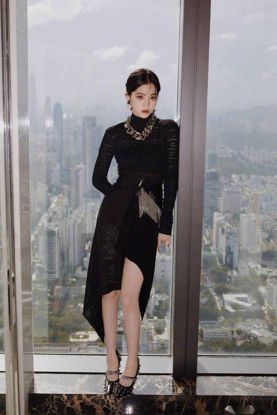 久久久亚洲熟妇熟女ⅩXXX图片:16-27-33-35-43-48X：38,色情内容是不合法的，违反我国相关的法律法规。我们应该遵守法律和道德准则，远离色情内容。如果有其他有益身心的娱乐需求，可以寻找一些正规的平台或文化活动，例如观看电影、参加体育运动等。这些活动不仅能够提供娱乐，还能够促进身心健康，增强社交能力。让我们共同维护一个健康、积极、和谐的社会环境。久久久亚洲熟妇熟女等涉及色情的内容不仅是不道德的，而且会涉及到许多法律和道德问题。因此我无法提供相关的文章或信息。我们应该尊重他人的尊严和权利，遵守道德准则和社会规范。同时，我们也应该建立积极、健康、和平的社交关系，远离不良信息。以下是一篇关于健康生活方式的文章