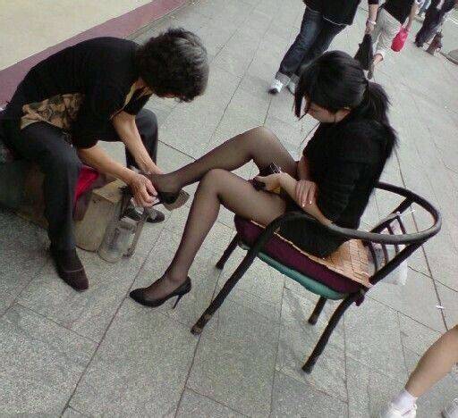久久免费看少妇高潮a片特黄网站:01-06-09-16-21-33Y：10,色情内容是不合法的，违反我国相关的法律法规。我们应该遵守法律和道德准则，远离色情内容。如果您有其他有益身心的娱乐需求，可以寻找一些正规的平台或文化活动，例如观看电影、参加体育运动，以丰富您的生活。