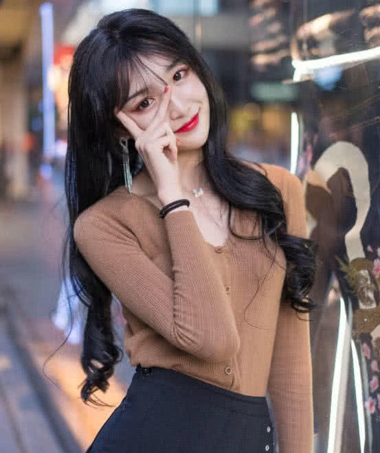99国产亚洲精品美女久久久久:05-06-13-17-24-45V：20,关于亚洲精品美女，探索99个美丽的瞬间与故事（文章虚构，请勿与现实挂钩）