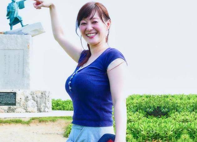 日本熟妇japanese丰满:02-09-26-31-45-49D：23,日本熟妇的丰满魅力，探索日本熟女风采与D罩杯的魅力