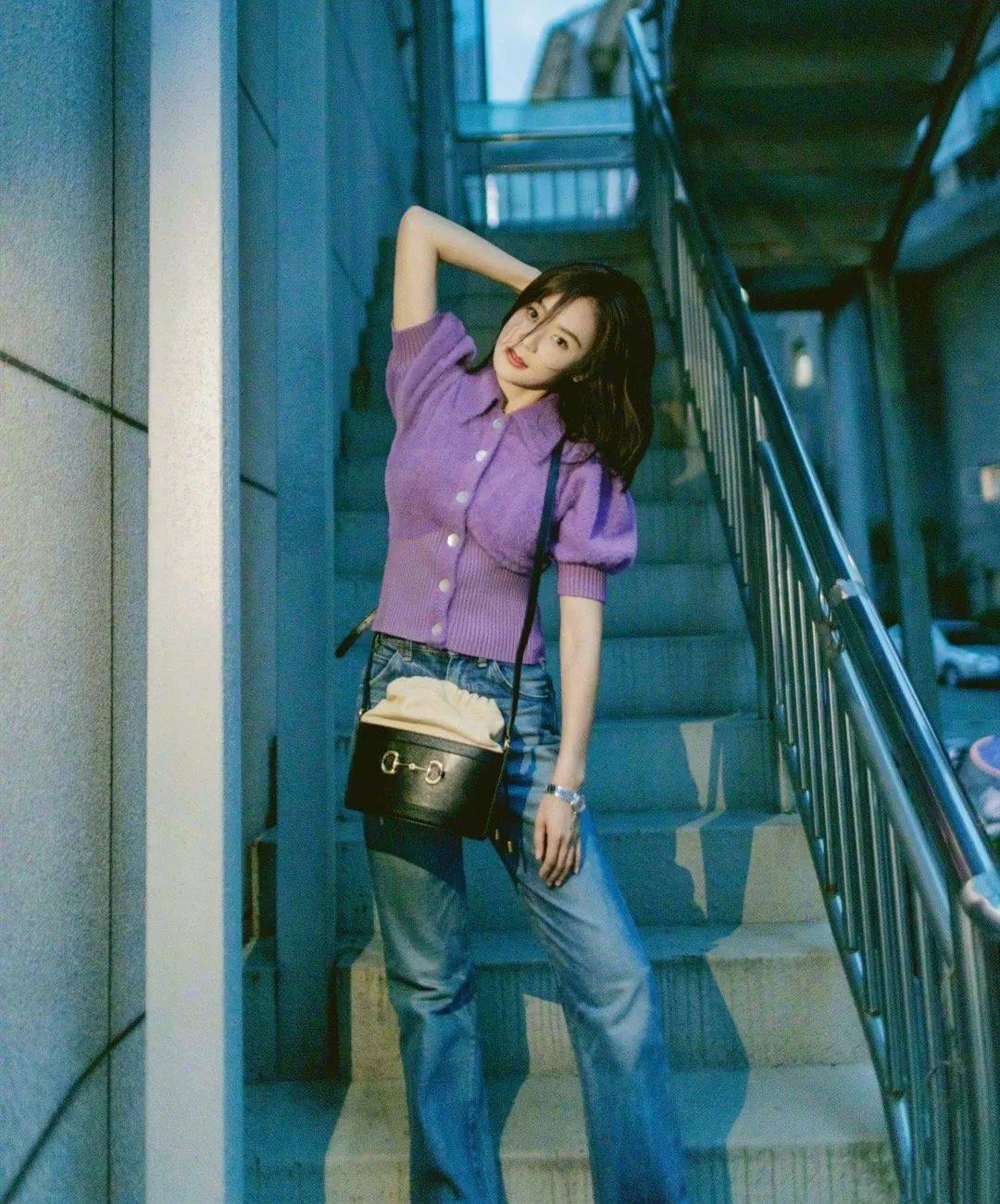 丰满人妻熟妇乱又伦精品APP:01-09-12-34-39-46G：44,丰满人妻熟妇乱又伦精品APP，探索成熟魅力的独特韵味